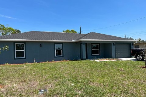 Casa en venta en Cocoa, Florida, 3 dormitorios, 136.19 m2 № 1673573 - foto 1