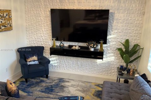 Touwnhouse à louer à Homestead, Floride: 3 chambres, 151.24 m2 № 1995059 - photo 6