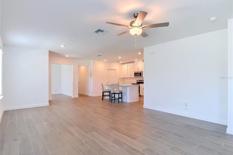 Casa en venta en New Port Richey, Florida, 2 dormitorios, 149.85 m2 № 2197715 - foto 5