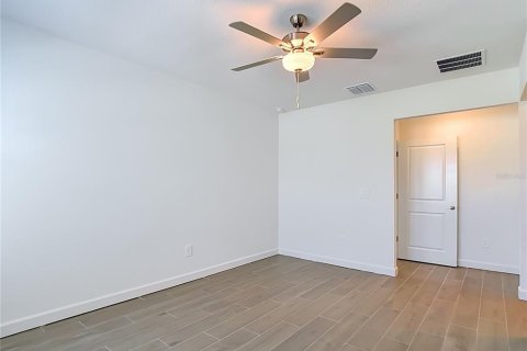 Casa en venta en New Port Richey, Florida, 2 dormitorios, 149.85 m2 № 2197715 - foto 25
