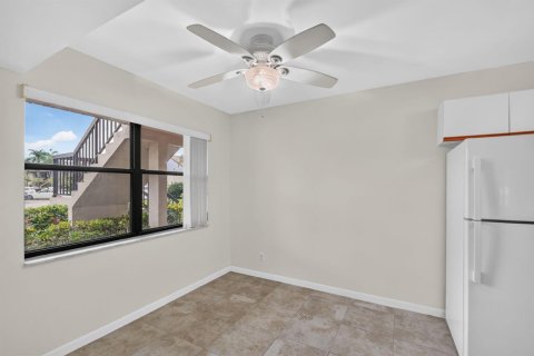 Copropriété à louer à Lake Worth, Floride: 2 chambres, 97.45 m2 № 2390090 - photo 13
