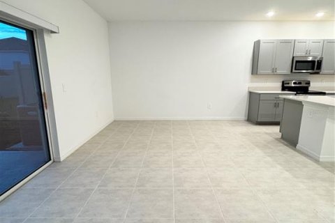 Adosado en alquiler en Kissimmee, Florida, 3 dormitorios, 144.09 m2 № 1869838 - foto 7