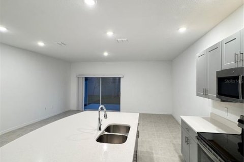Adosado en alquiler en Kissimmee, Florida, 3 dormitorios, 144.09 m2 № 1869838 - foto 8