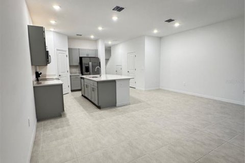 Adosado en alquiler en Kissimmee, Florida, 3 dormitorios, 144.09 m2 № 1869838 - foto 4