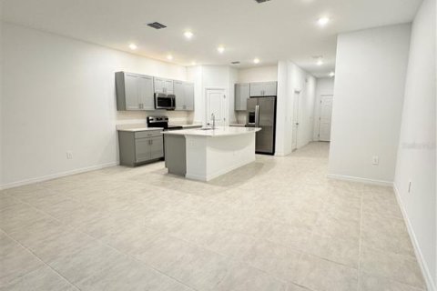 Adosado en alquiler en Kissimmee, Florida, 3 dormitorios, 144.09 m2 № 1869838 - foto 3