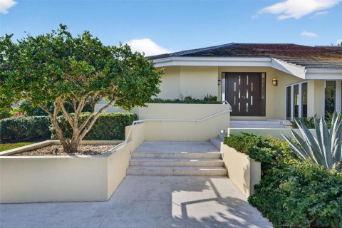 House in Longboat Key, Florida 4 bedrooms, 391.03 sq.m. № 2093234 - photo 14