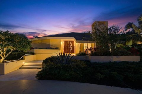 House in Longboat Key, Florida 4 bedrooms, 391.03 sq.m. № 2093234 - photo 4