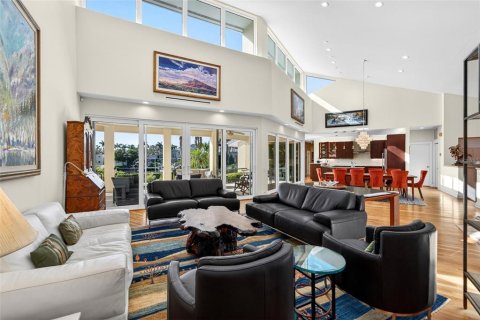 House in Longboat Key, Florida 4 bedrooms, 391.03 sq.m. № 2093234 - photo 19