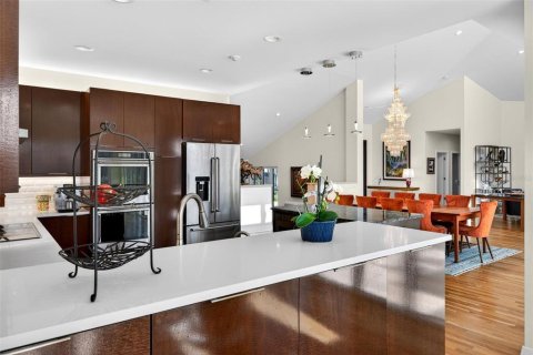 House in Longboat Key, Florida 4 bedrooms, 391.03 sq.m. № 2093234 - photo 29