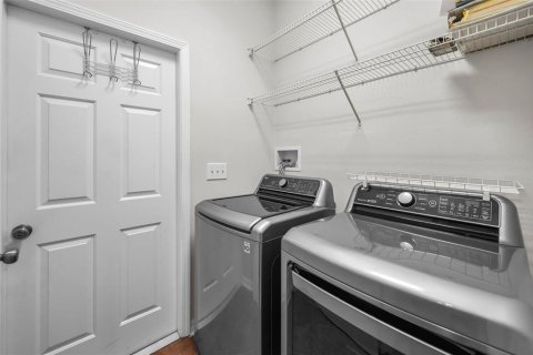 House in Land O' Lakes, Florida 3 bedrooms, 183.3 sq.m. № 1835673 - photo 23