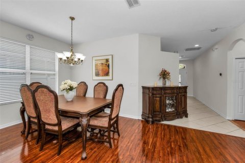 House in Land O' Lakes, Florida 3 bedrooms, 183.3 sq.m. № 1835673 - photo 30