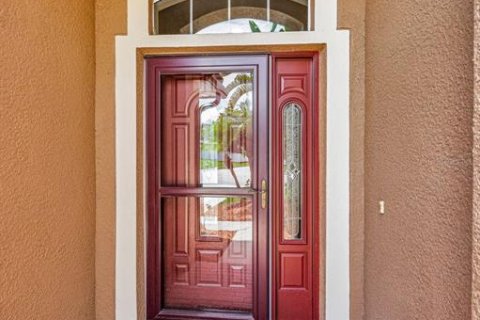 House in Land O' Lakes, Florida 3 bedrooms, 183.3 sq.m. № 1835673 - photo 7