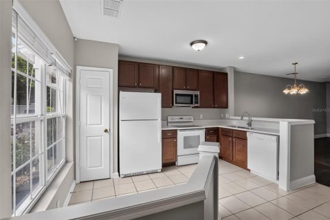 Adosado en venta en Lake Mary, Florida, 2 dormitorios, 101.73 m2 № 2220371 - foto 6