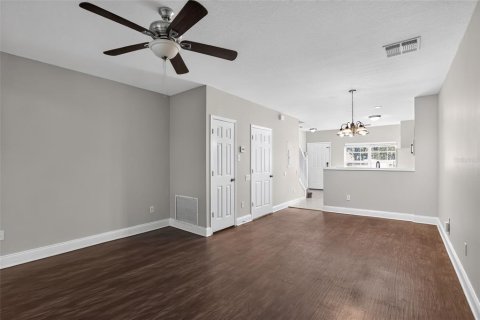 Adosado en venta en Lake Mary, Florida, 2 dormitorios, 101.73 m2 № 2220371 - foto 9