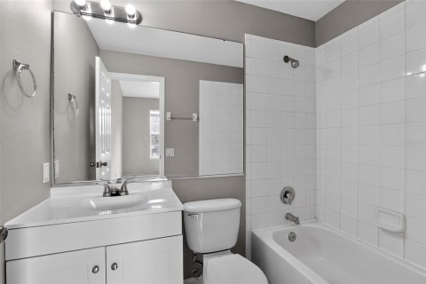 Adosado en venta en Lake Mary, Florida, 2 dormitorios, 101.73 m2 № 2220371 - foto 21