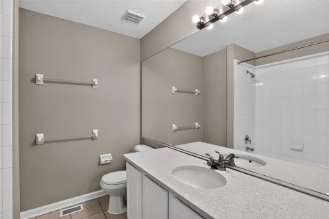 Adosado en venta en Lake Mary, Florida, 2 dormitorios, 101.73 m2 № 2220371 - foto 16