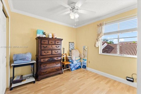 House in Pembroke Pines, Florida 4 bedrooms, 235.04 sq.m. № 2049032 - photo 29