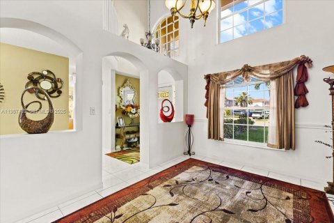 House in Pembroke Pines, Florida 4 bedrooms, 235.04 sq.m. № 2049032 - photo 8