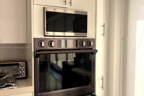 Condo à Aventura, Floride, 2 chambres  № 2042250