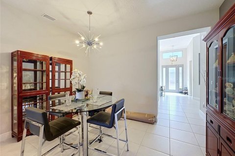 House in Mount Dora, Florida 3 bedrooms, 193.61 sq.m. № 2237857 - photo 6