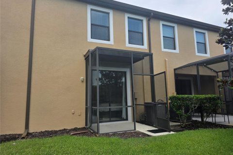 Townhouse in Wesley Chapel, Florida 3 bedrooms, 165.09 sq.m. № 2119188 - photo 24