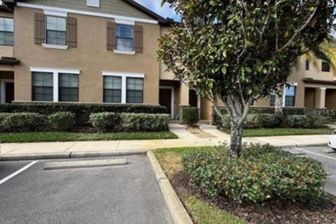 Townhouse in Wesley Chapel, Florida 3 bedrooms, 165.09 sq.m. № 2119188 - photo 5