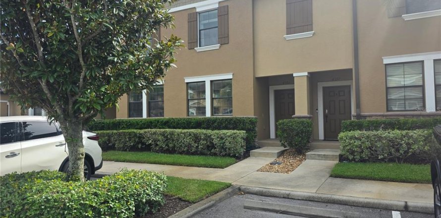 Townhouse in Wesley Chapel, Florida 3 bedrooms, 165.09 sq.m. № 2119188