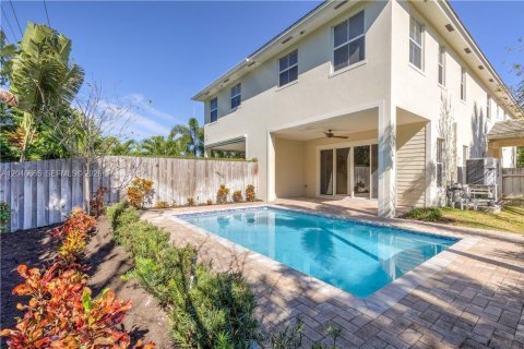 Villa ou maison à Fort Lauderdale, Floride 4 chambres, 248.98 m2 № 2087883