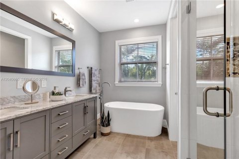 Villa ou maison à louer à Fort Lauderdale, Floride: 4 chambres, 248.98 m2 № 2087883 - photo 17