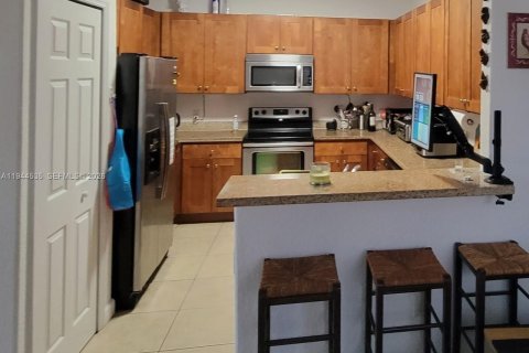 Apartment in Miami, Florida 3 bedrooms, 134.24 sq.m. № 2000942 - photo 11