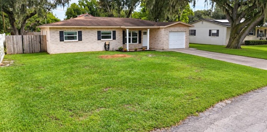 Villa ou maison à Lakeland, Floride 3 chambres, 110.74 m2 № 2418980