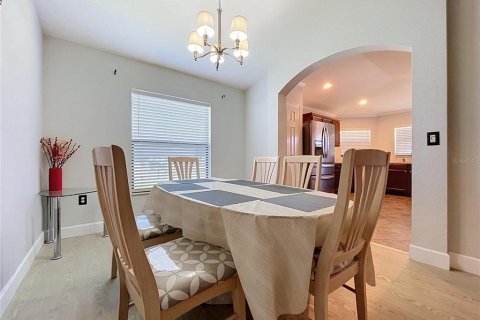 Villa ou maison à vendre à Winter Haven, Floride: 4 chambres, 169.45 m2 № 2321554 - photo 16
