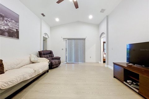 Villa ou maison à vendre à Winter Haven, Floride: 4 chambres, 169.45 m2 № 2321554 - photo 23