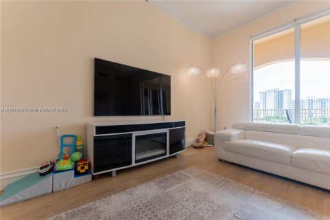 Condo in Aventura, Florida, 2 bedrooms № 1961889 - photo 6