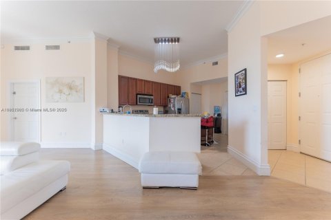 Condo in Aventura, Florida, 2 bedrooms № 1961889 - photo 14