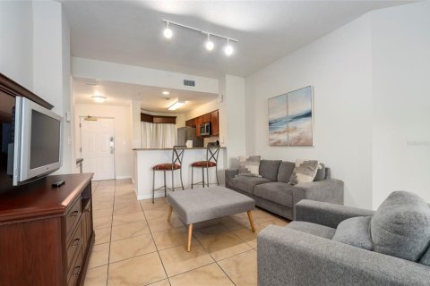 Condo in Orlando, Florida, 2 bedrooms  № 1869626 - photo 5