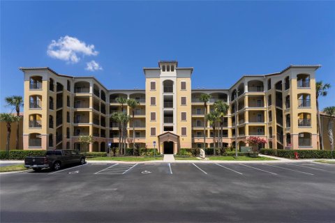Condo in Orlando, Florida, 2 bedrooms  № 1869626 - photo 1