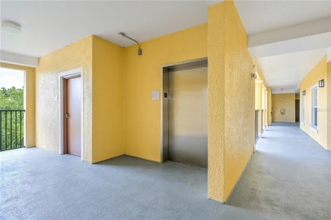 Condo in Orlando, Florida, 2 bedrooms  № 1869626 - photo 26