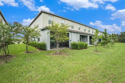 Townhouse in Land O' Lakes, Florida 2 bedrooms, 143.16 sq.m. № 1837891 - photo 28