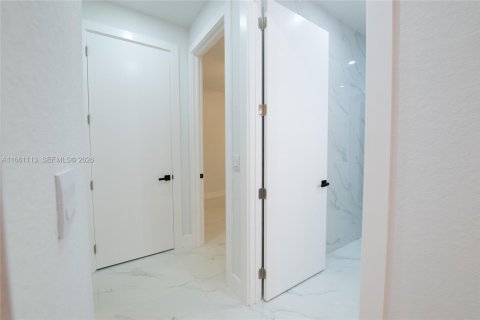Casa en venta en Cape Coral, Florida, 4 dormitorios, 272.02 m2 № 2269727 - foto 27