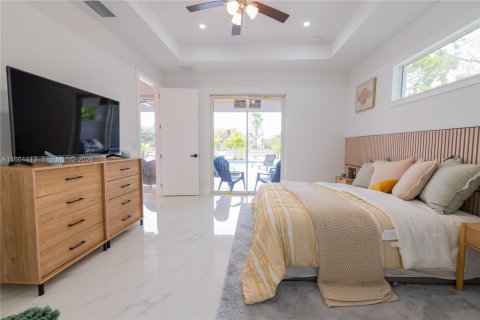 Casa en venta en Cape Coral, Florida, 4 dormitorios, 272.02 m2 № 2269727 - foto 19