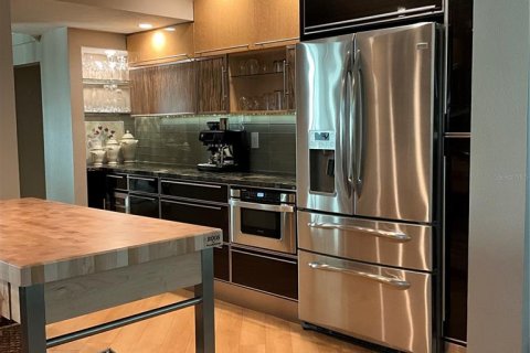 Снять в аренду таунхаус в Сарасота, Флорида 6 комнат, 209.96м2, № 1723893 - фото 8