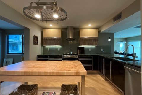 Снять в аренду таунхаус в Сарасота, Флорида 6 комнат, 209.96м2, № 1723893 - фото 9