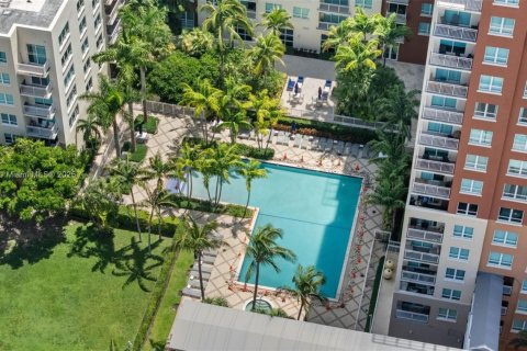 Copropriété à vendre à Miami, Floride: 2 chambres, 119.66 m2 № 1867674 - photo 30