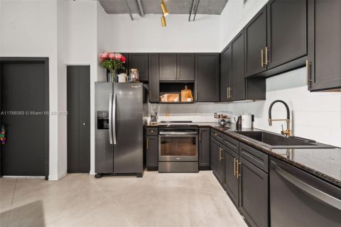 Copropriété à vendre à Miami, Floride: 2 chambres, 119.66 m2 № 1867674 - photo 8