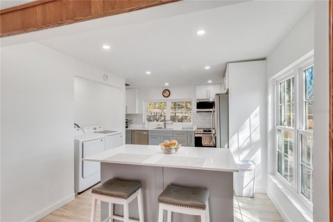 Casa en venta en Ocala, Florida, 3 dormitorios, 261.24 m2 № 2134660 - foto 6