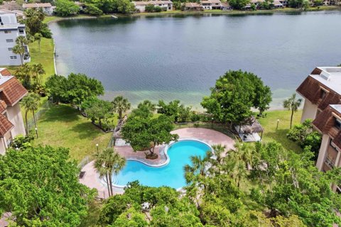 Condominio en venta en Miami, Florida, 2 dormitorios, 116.41 m2 № 2182373 - foto 16