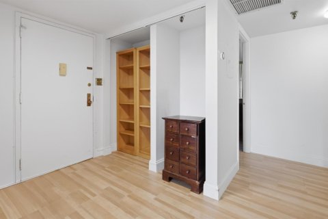 Condominio en venta en Miami, Florida, 2 dormitorios, 116.41 m2 № 2182373 - foto 14