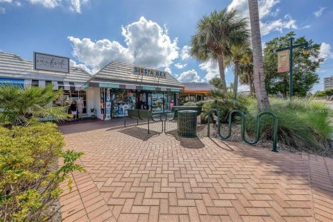 Condo in Sarasota, Florida, 1 bedroom  № 2391019 - photo 29