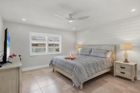 Condo in Sarasota, Florida, 1 bedroom  № 2391019 - photo 11